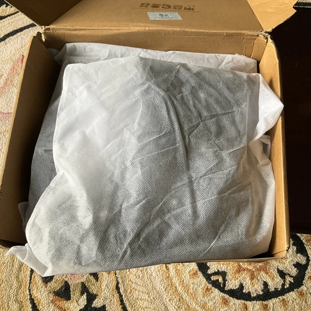 Amazon Essentials Black slouching boots. Metallic Accents - Picture 14 of 14